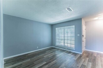 1171 Angelina St in Austin, TX - Building Photo - Building Photo