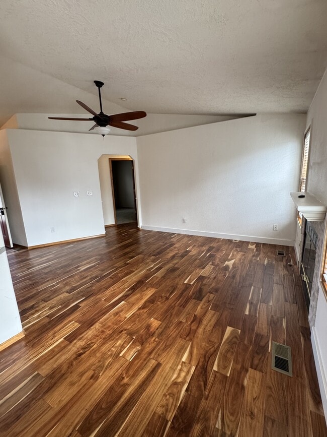 426 W Arizona Ln in Boise, ID - Foto de edificio - Building Photo