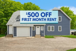 2508 Lakeshore Dr in St. Joseph, MI - Building Photo