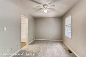1230 Oakplace Dr SW in Marietta, GA - Building Photo - Building Photo