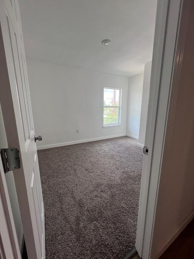 224 W Pyron Ave in San Antonio, TX - Building Photo - Building Photo