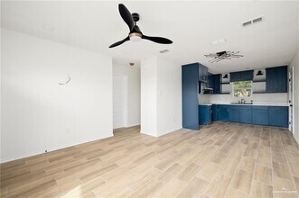 522 E Stubbs St in Edinburg, TX - Building Photo - Building Photo