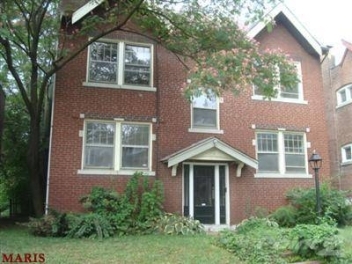 4556 Flad Ave in St. Louis, MO - Building Photo