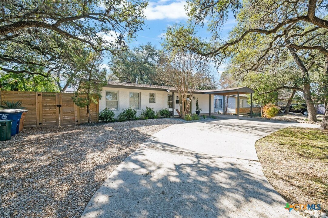 1113 W Oltorf St in Austin, TX - Building Photo