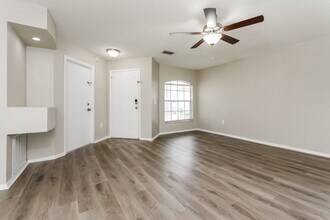 2207 Santa Lucia St in Kissimmee, FL - Building Photo - Building Photo