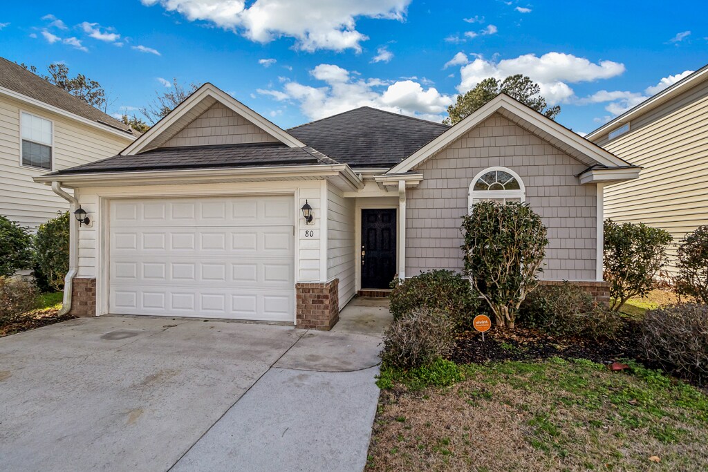 80 Peregrine Cir in Richmond Hill, GA - Building Photo