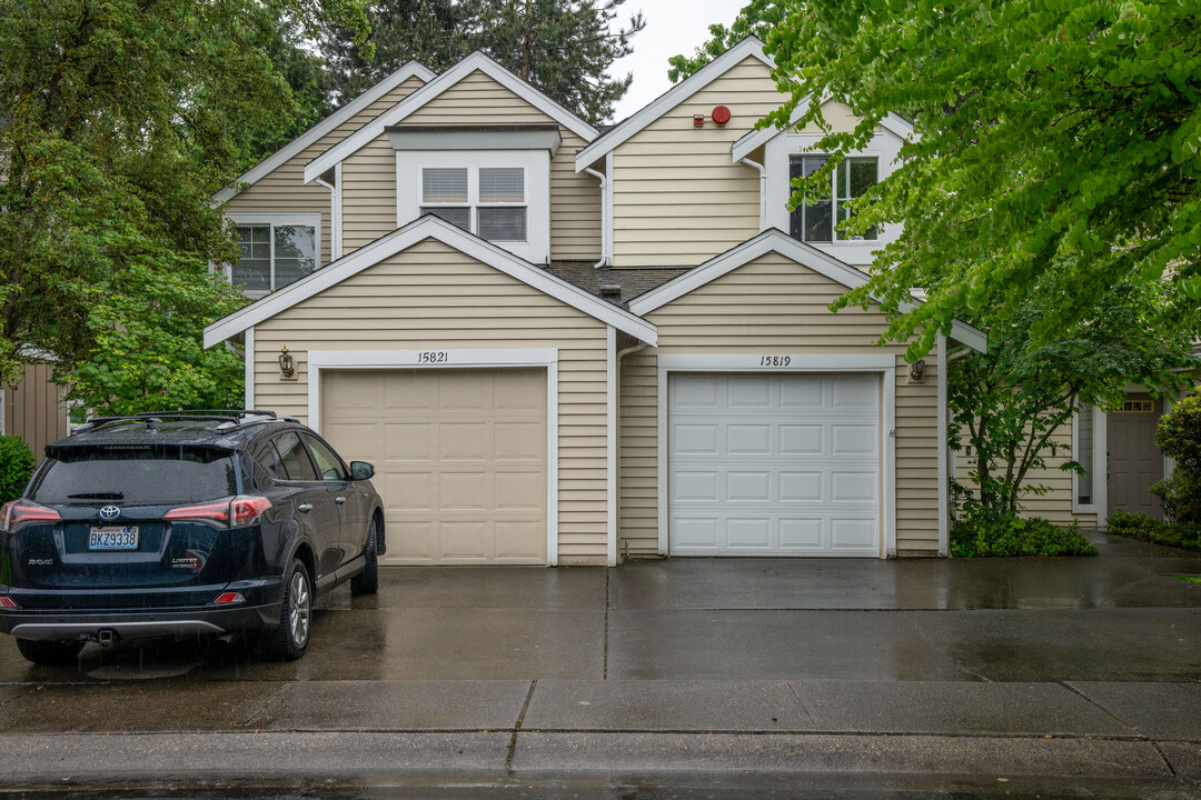 Rivertrail Condominium in Redmond, WA - Building Photo