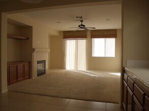 9364 Field Stone Ave in Hesperia, CA - Building Photo - Building Photo