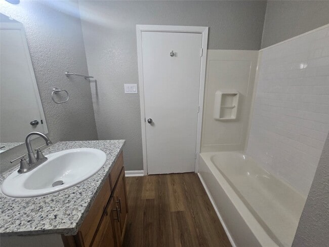 4217 Sealy Ave in Galveston, TX - Building Photo - Building Photo