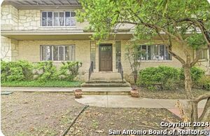 217 E Lullwood Ave in San Antonio, TX - Building Photo - Building Photo