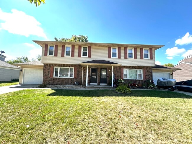 1246 California Ave in Aurora, IL - Building Photo - Building Photo