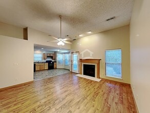 2127 Staghorn Way in Grove City, OH - Building Photo - Building Photo