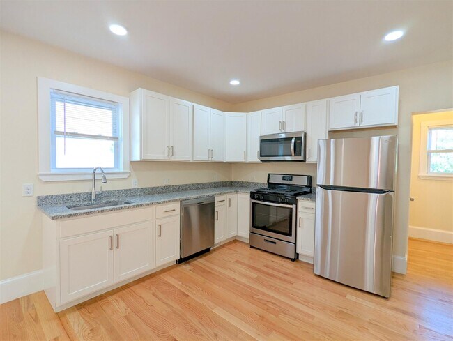 73 Merriam St, Unit 3