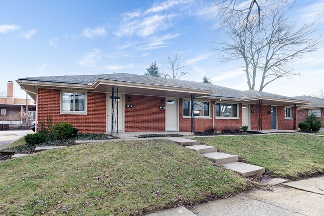 3048 Southdale Dr, Unit 3048 Southdale Drive