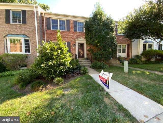 1608 Dunterry Pl, Unit 1210 in McLean, VA - Building Photo - Building Photo