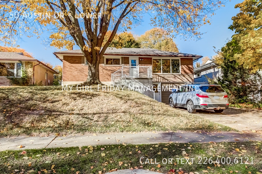 50 Austin Dr in Waterloo, ON - Building Photo