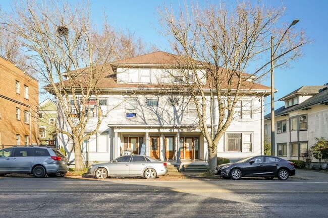 1319 S 6th Ave in Tacoma, WA - Building Photo - Building Photo