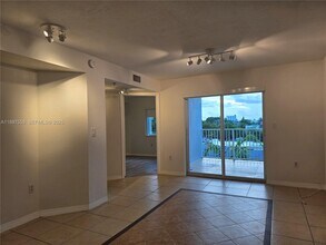 637 SW 3rd St in Miami, FL - Building Photo - Building Photo