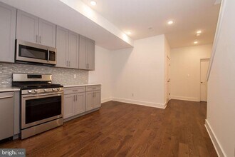 1956 N 8th St in Philadelphia, PA - Building Photo - Building Photo