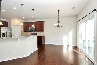 2559 Royal York Ave in Charlotte, NC - Building Photo - Building Photo