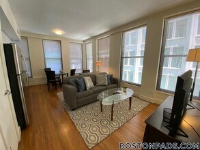 8 Winter Pl, Unit 502 in Boston, MA - Building Photo - Building Photo