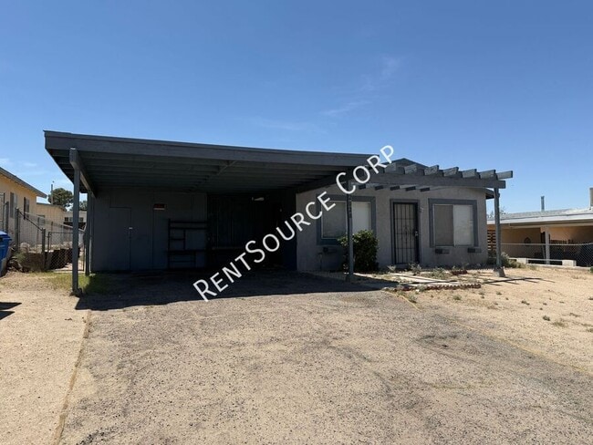 property at 2028 Yosemite Ct