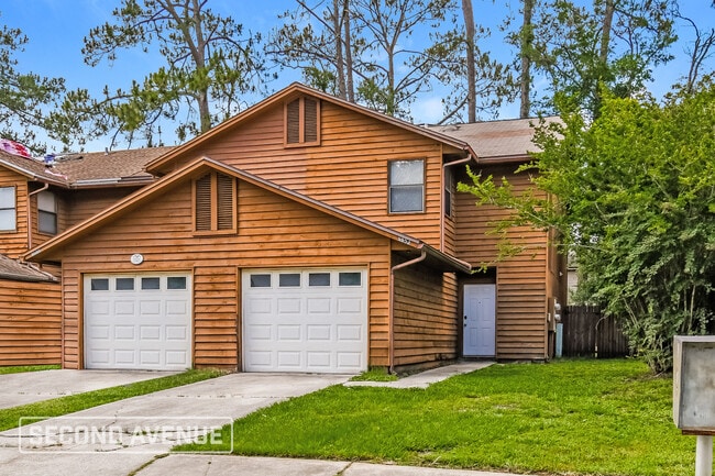 property at 5553 Bennington Dr