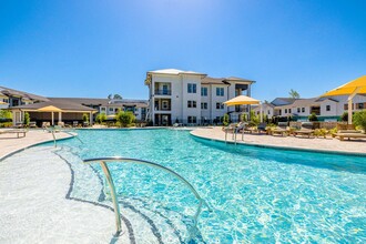 Botanic Apartments in Pooler, GA - Building Photo - Building Photo