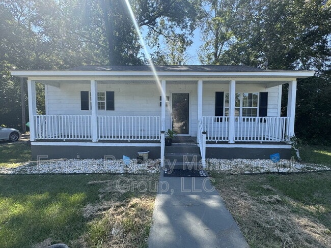 property at 413 York St