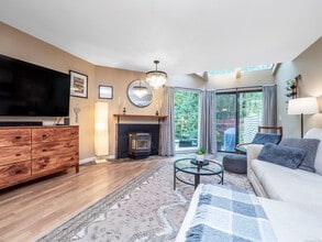10 Idlewood in Bethel, CT - Building Photo - Building Photo