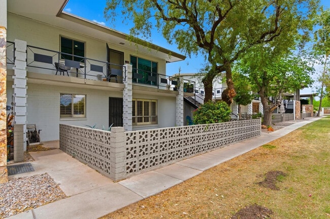 5226 N 20th St in Phoenix, AZ - Building Photo - Building Photo