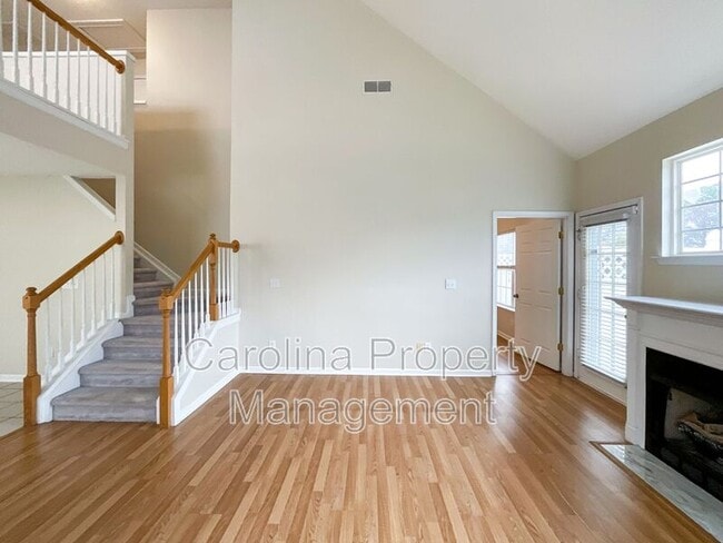 217 Arlington Downs Blvd in Matthews, NC - Building Photo - Building Photo