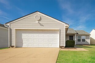 9117 Checkerbloom Dr in Oklahoma City, OK - Building Photo