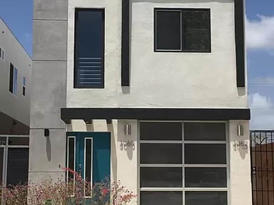3060 Logan Ave in San Diego, CA - Building Photo