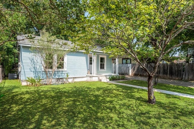 property at 746 Springdale Rd