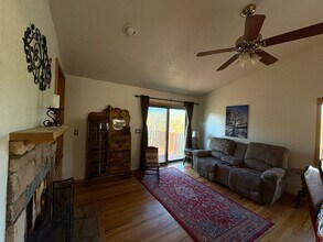 28750 Delaware Dr in Tehachapi, CA - Building Photo - Building Photo