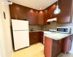 561 W 161st St in New York, NY - Building Photo - Building Photo