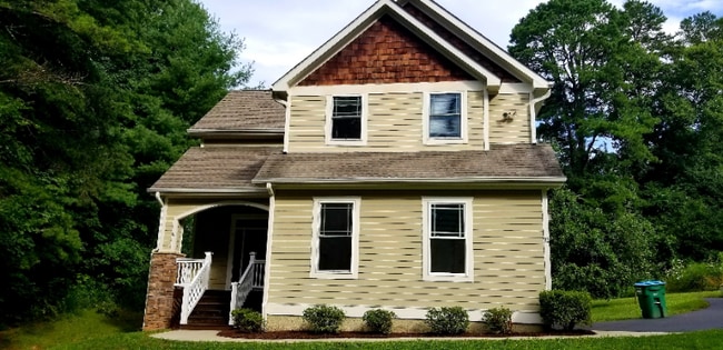 property at 32 Tempie Ln