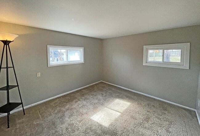 369 Massie Ave in Paris, KY - Building Photo - Building Photo