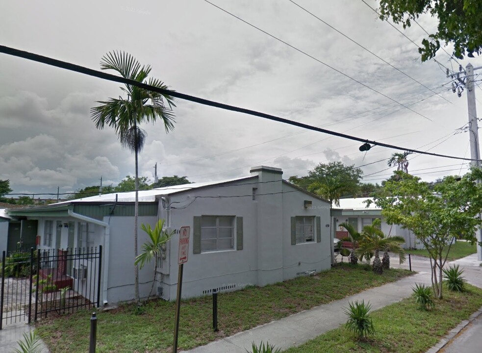 400-430 N 19th Ave in Hollywood, FL - Building Photo