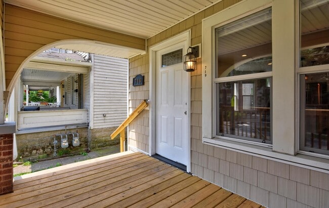719 Fairwood Ave in Columbus, OH - Building Photo - Building Photo
