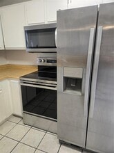 2903 W Slaughter Ln in Austin, TX - Building Photo - Building Photo