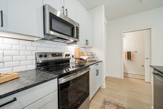 Marlowe Corinth Groves in Corinth, TX - Building Photo - Building Photo