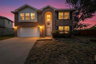 2800 Briargrove Ln in McKinney, TX - Building Photo