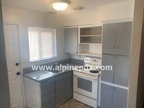 12955 SW Allen Blvd-Unit -1 in Beaverton, OR - Building Photo - Building Photo