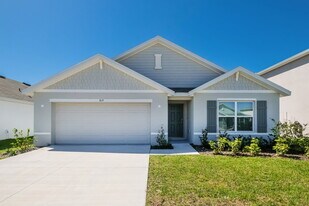 819 18th Ave SE in Ruskin, FL - Building Photo