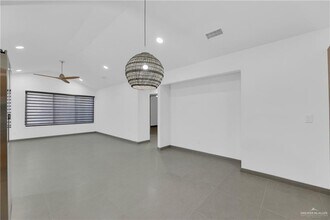 12 East St in McAllen, TX - Building Photo - Building Photo