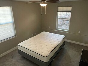 2562 W Cripple Creek Dr in Flagstaff, AZ - Building Photo - Building Photo