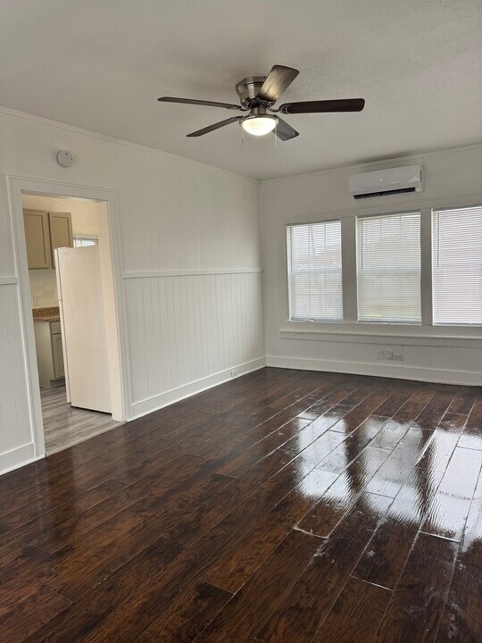 2202 Cincinnati Ave, Unit 2202 in San Antonio, TX - Foto de edificio