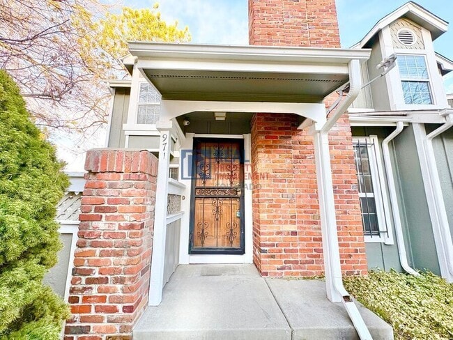 property at 971 S Evanston Cir